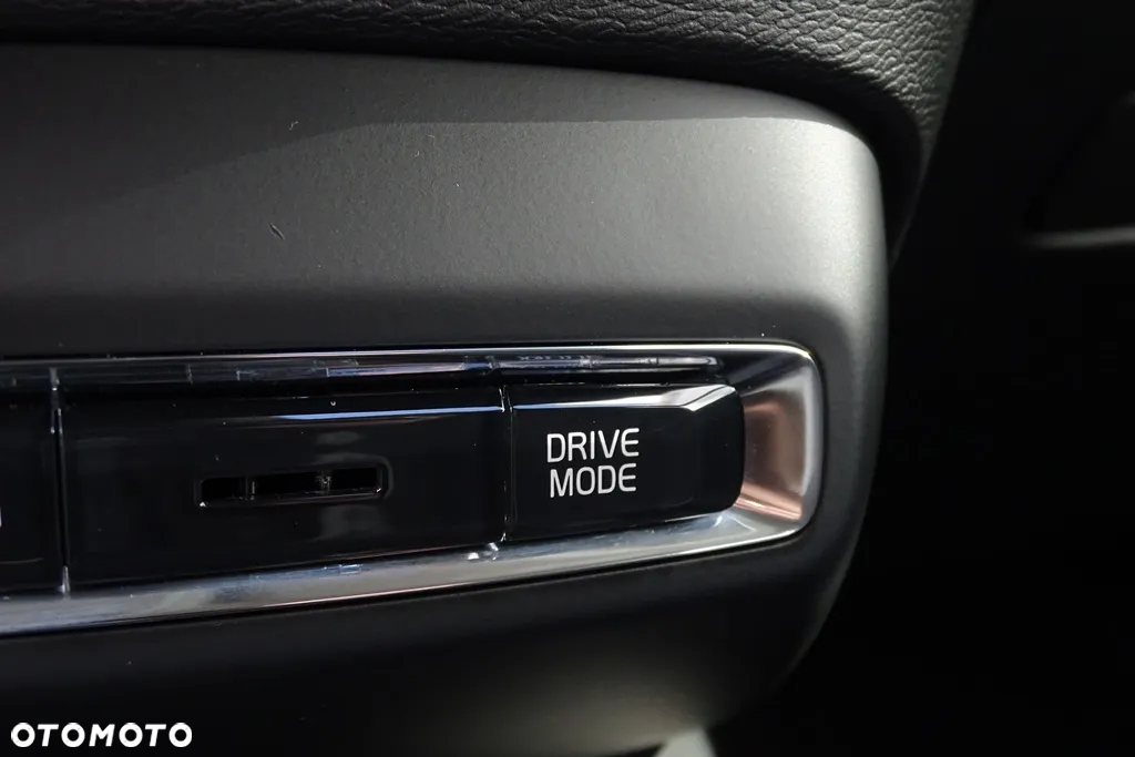 Volvo XC 40 T4 Recharge DKG Inscription Expression - 27