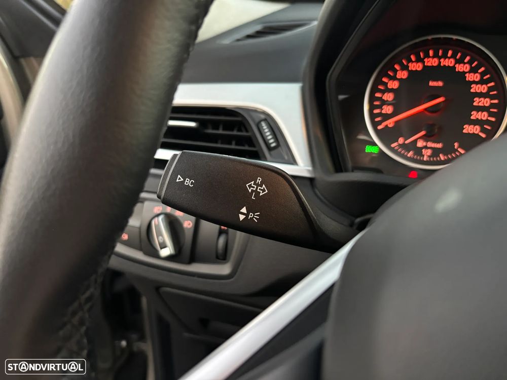 BMW X1 18 d sDrive Auto xLine - 19