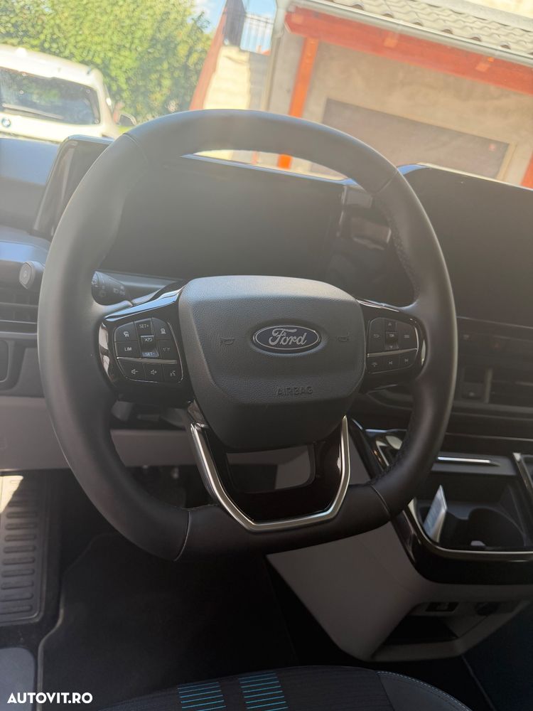 Ford Tourneo Custom Bus 320L 2.0 EcoBlue 170 CP 8AT L2H1 AWD Sport - 8