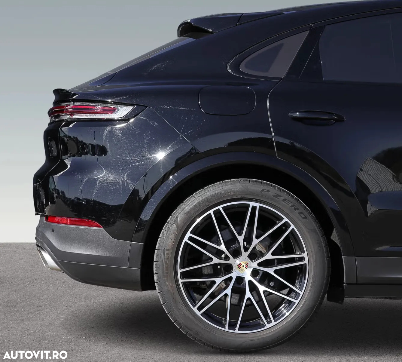 Porsche Cayenne Coupe E-Hybrid - 7