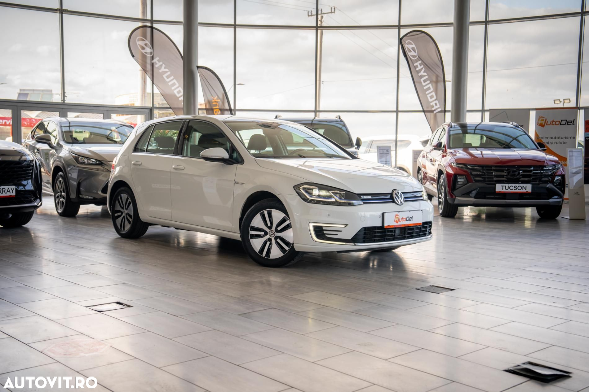 Volkswagen Golf e-Golf - 24