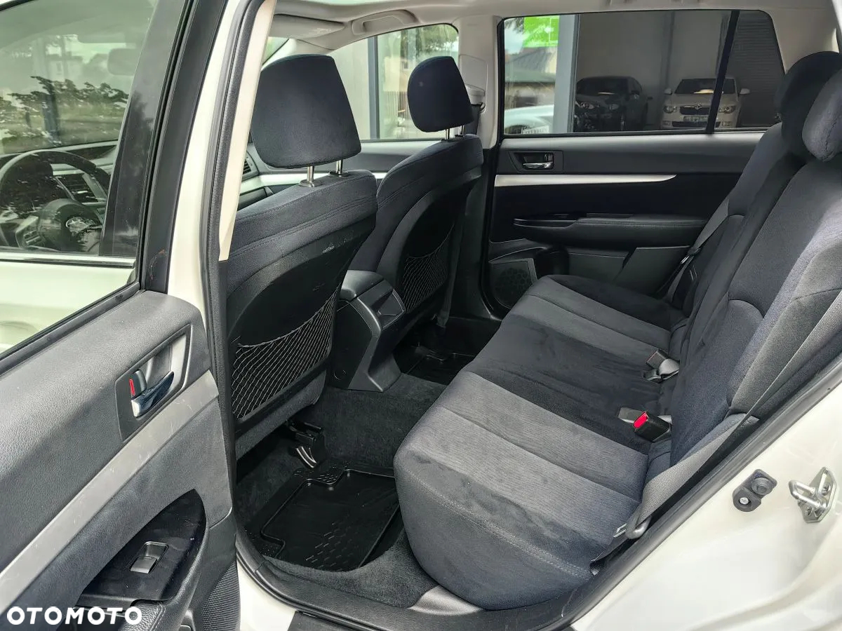 Subaru Outback 2.0D Trend - 8