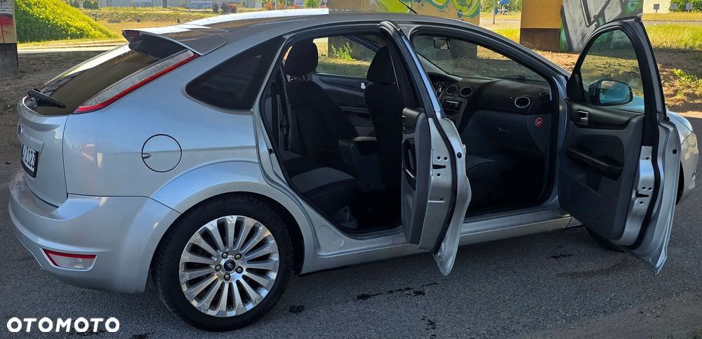 Ford Focus 1.6 Ti-VCT Sport - 14