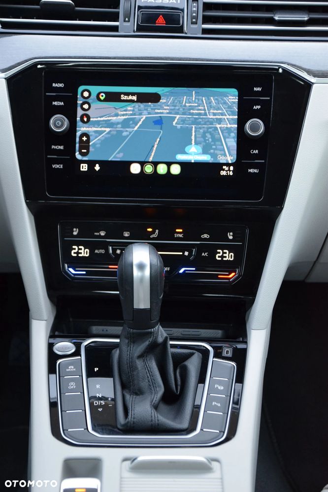 Volkswagen Passat 2.0 TDI 4Mot Elegance DSG - 13