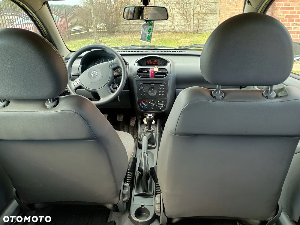 Opel Corsa 1.7 DTI NJoy - 9