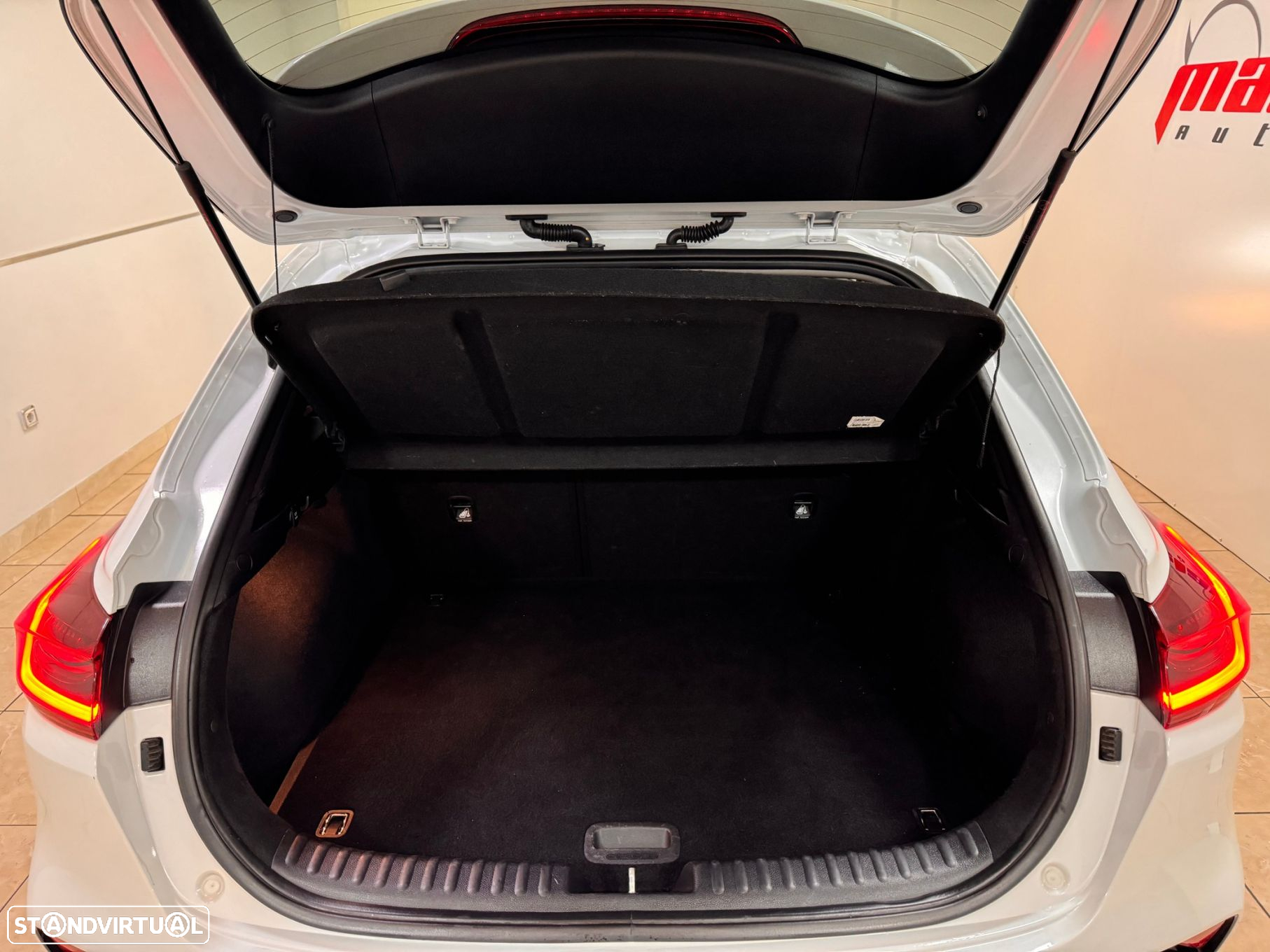 Kia XCeed 1.0 T-GDI Drive - 10