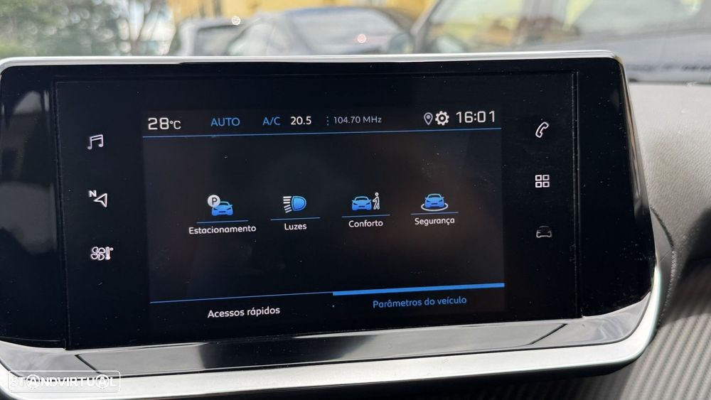 Peugeot 2008 1.2 PureTech Allure Pack EAT8 - 16