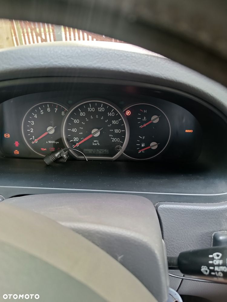 Kia Carnival - 5