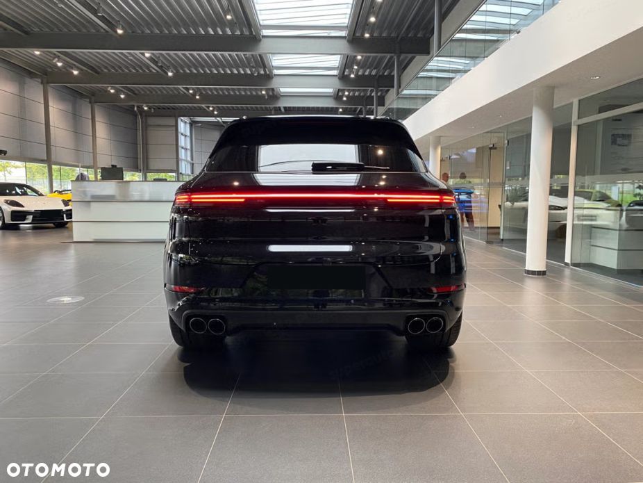 Porsche Cayenne Black Edition - 4