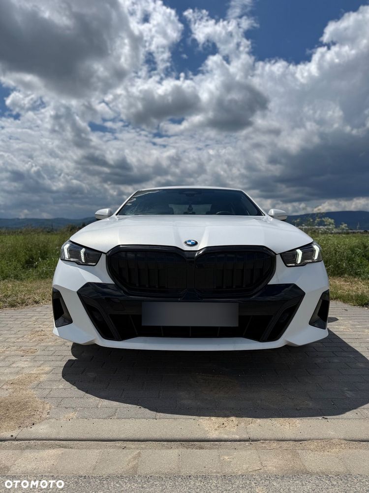 BMW Seria 5 520d mHEV M Sport - 1