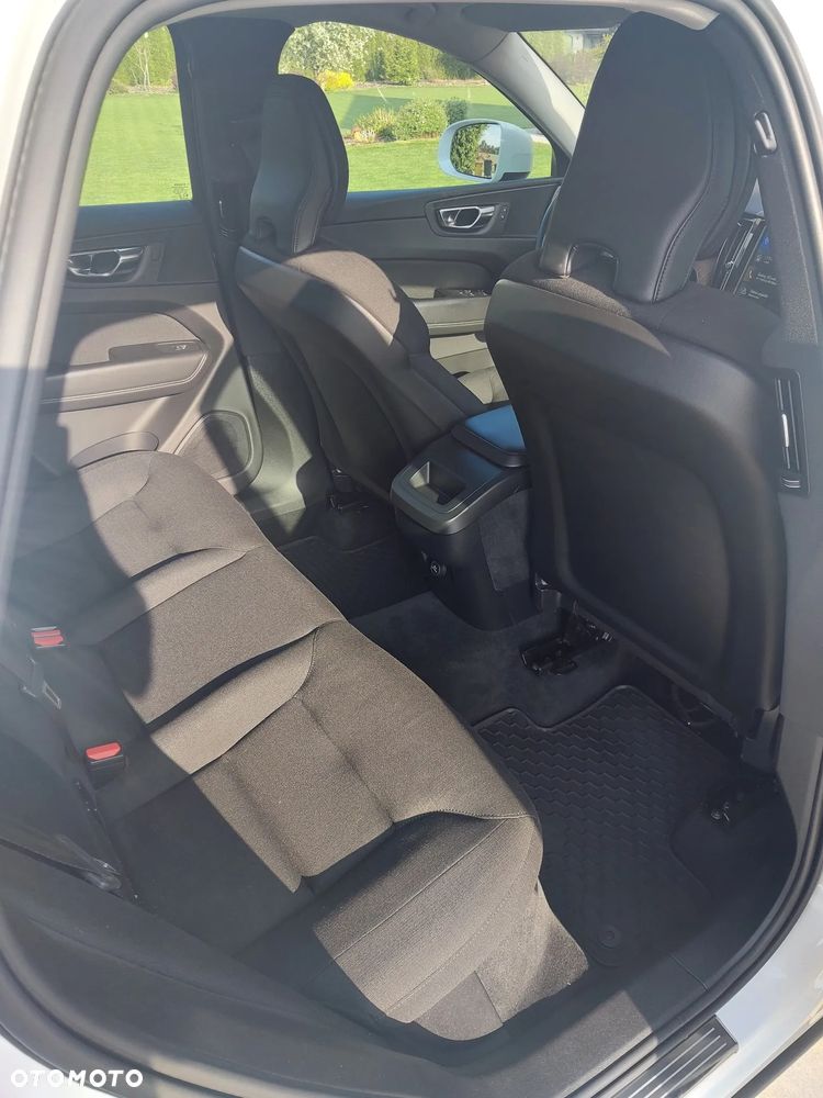 Volvo XC 60 D4 Momentum - 14
