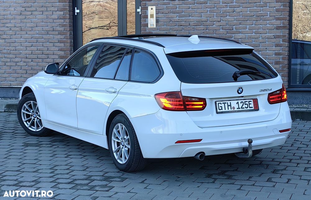 BMW Seria 3 320d Touring xDrive Aut. Sport Line - 2