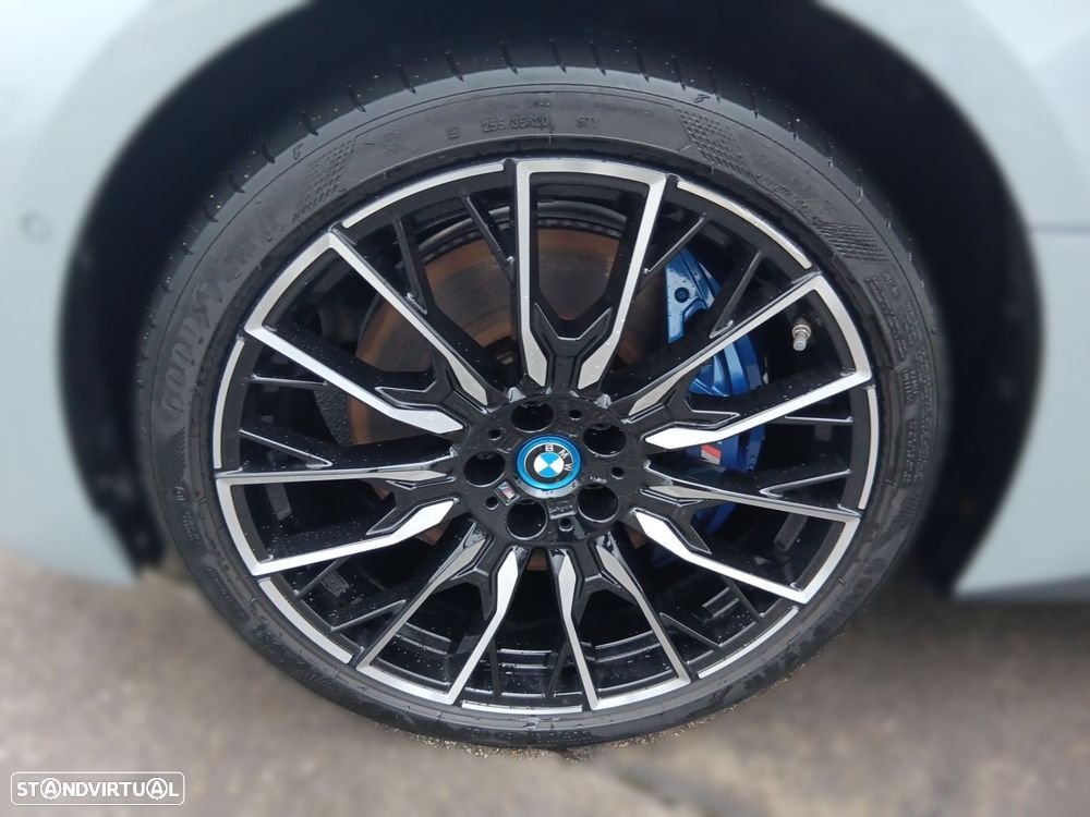 BMW i4 M50 - 15