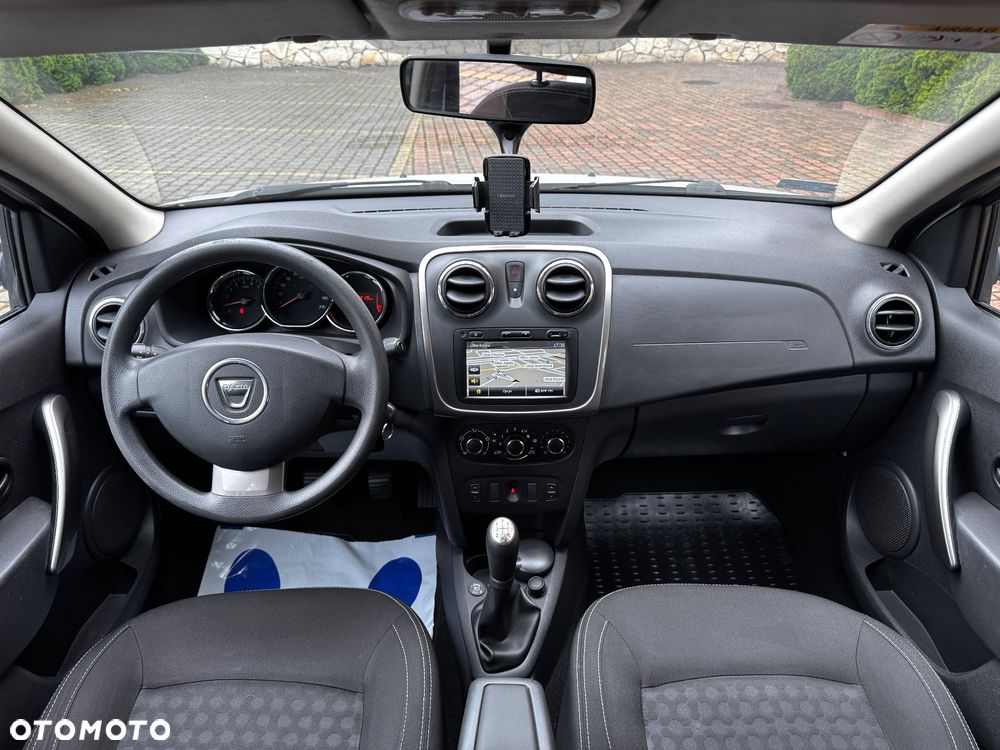 Dacia Sandero 1.2 16V Laureate - 9