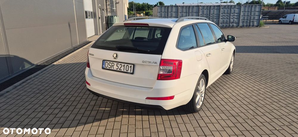 Skoda Octavia 2.0 TDI Style - 4