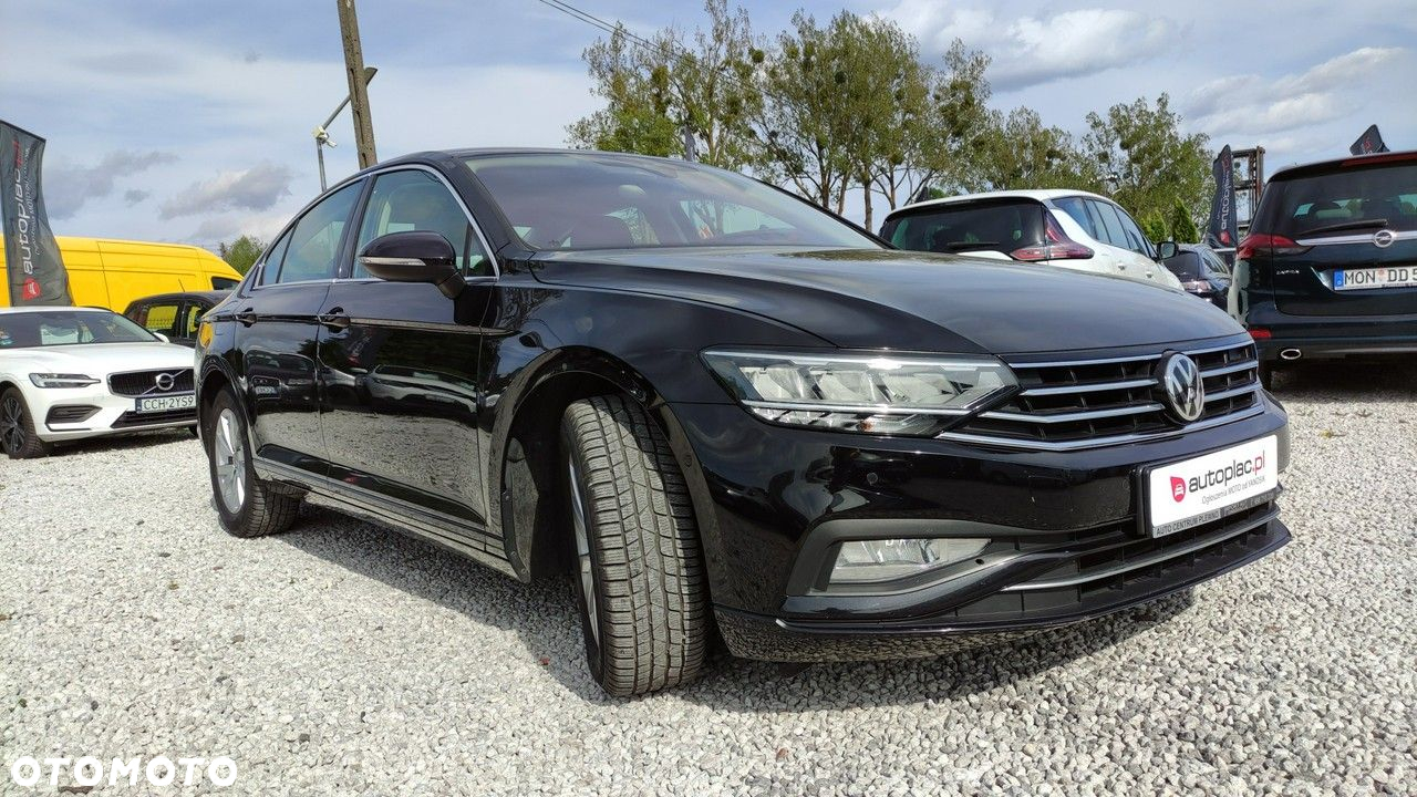 Volkswagen Passat - 10
