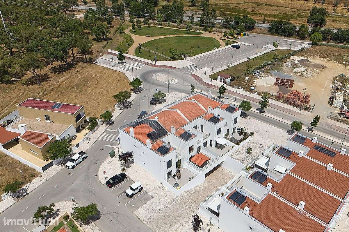 Moradia T4 para venda - Grande imagem: 4/46