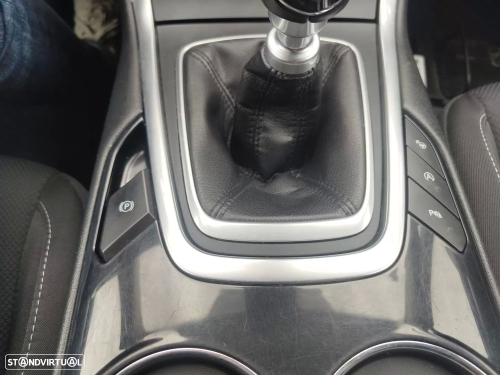 Ford S-Max 2.0 TDCi Titanium - 15