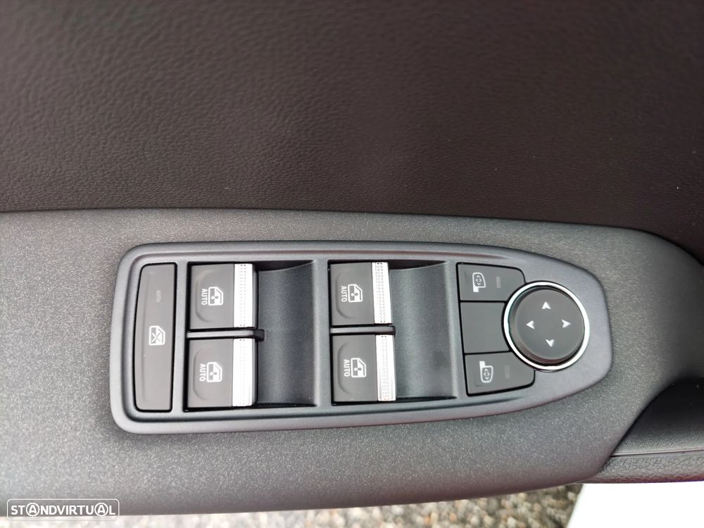 Renault Captur 1.0 TCe Equilibre Bi-Fuel - 18