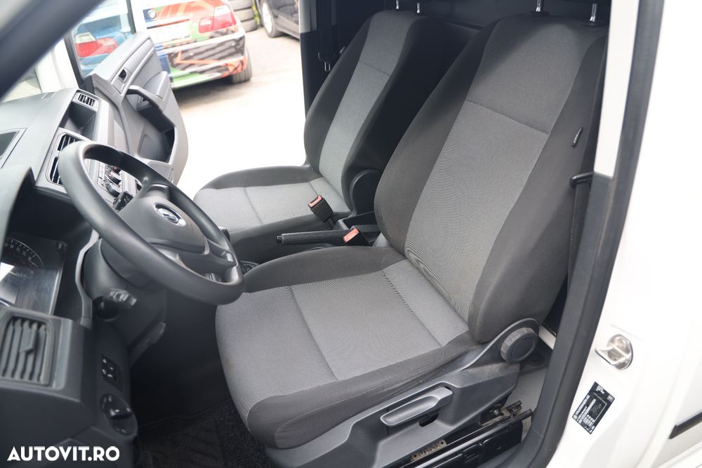 Volkswagen Caddy Maxi - 9