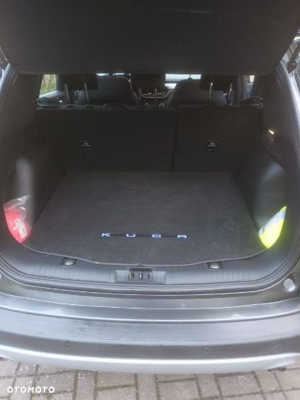 Ford Kuga - 4