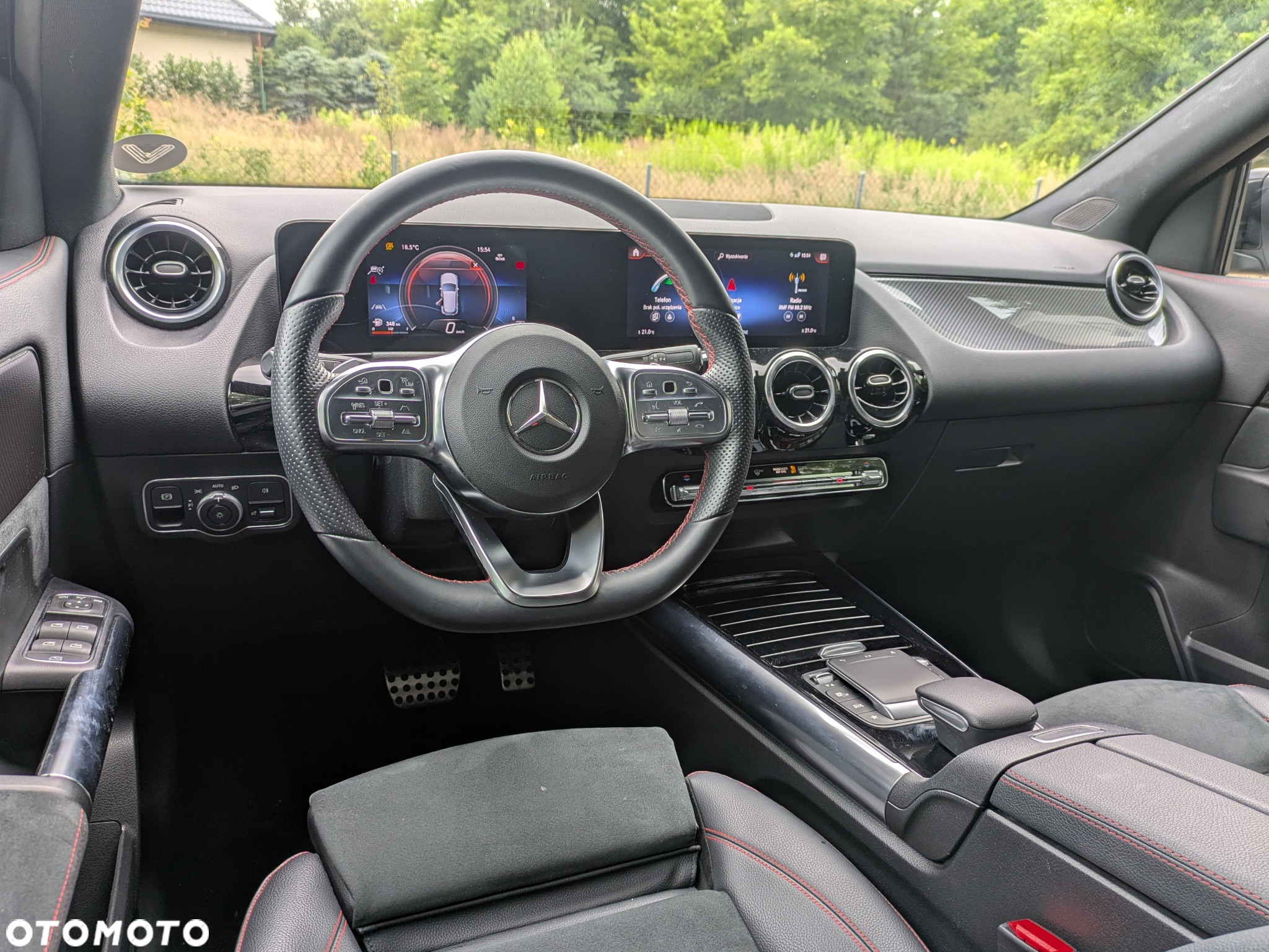 Mercedes-Benz GLA - 14