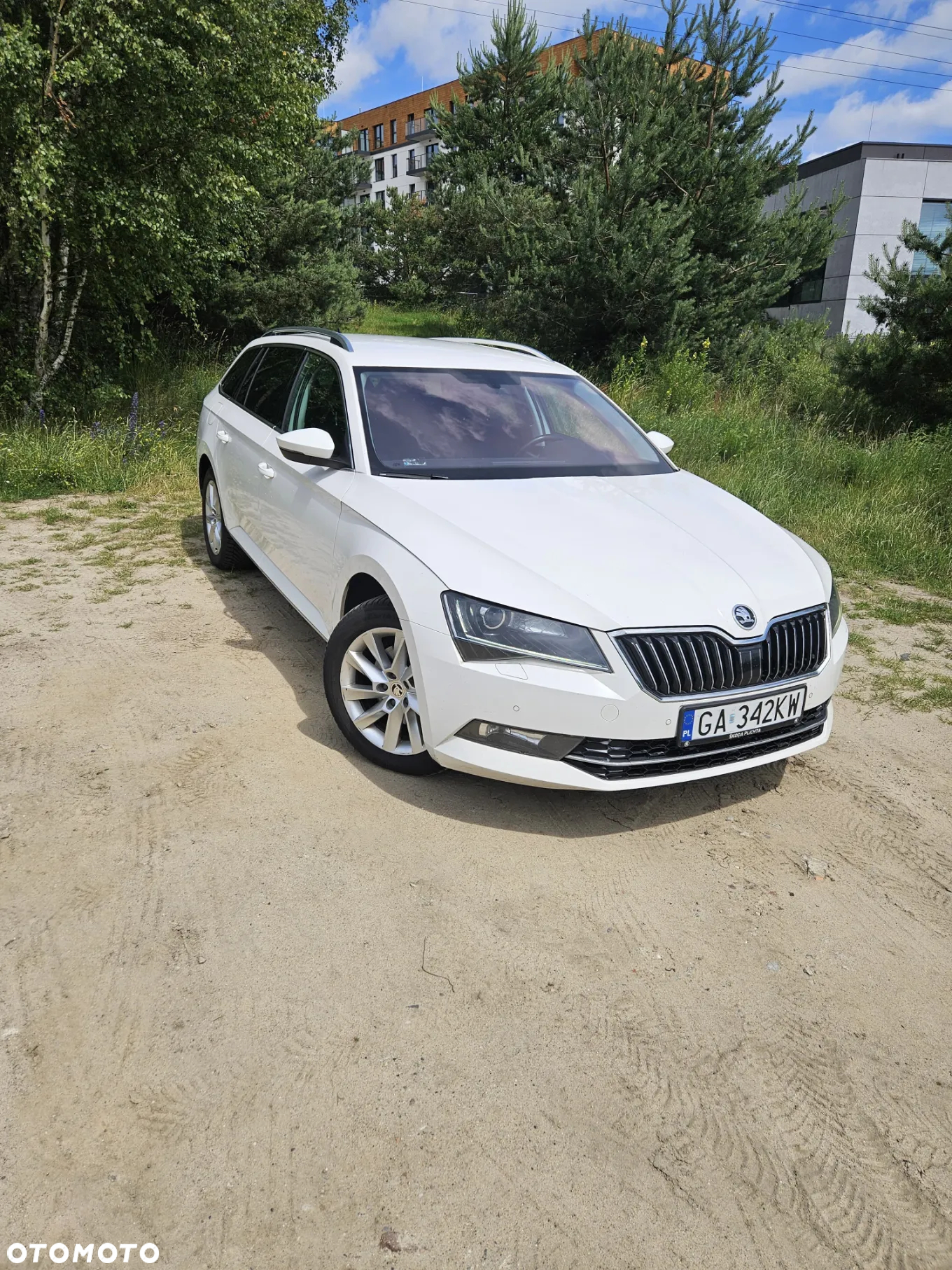 Skoda Superb 2.0 TDI Style DSG - 14