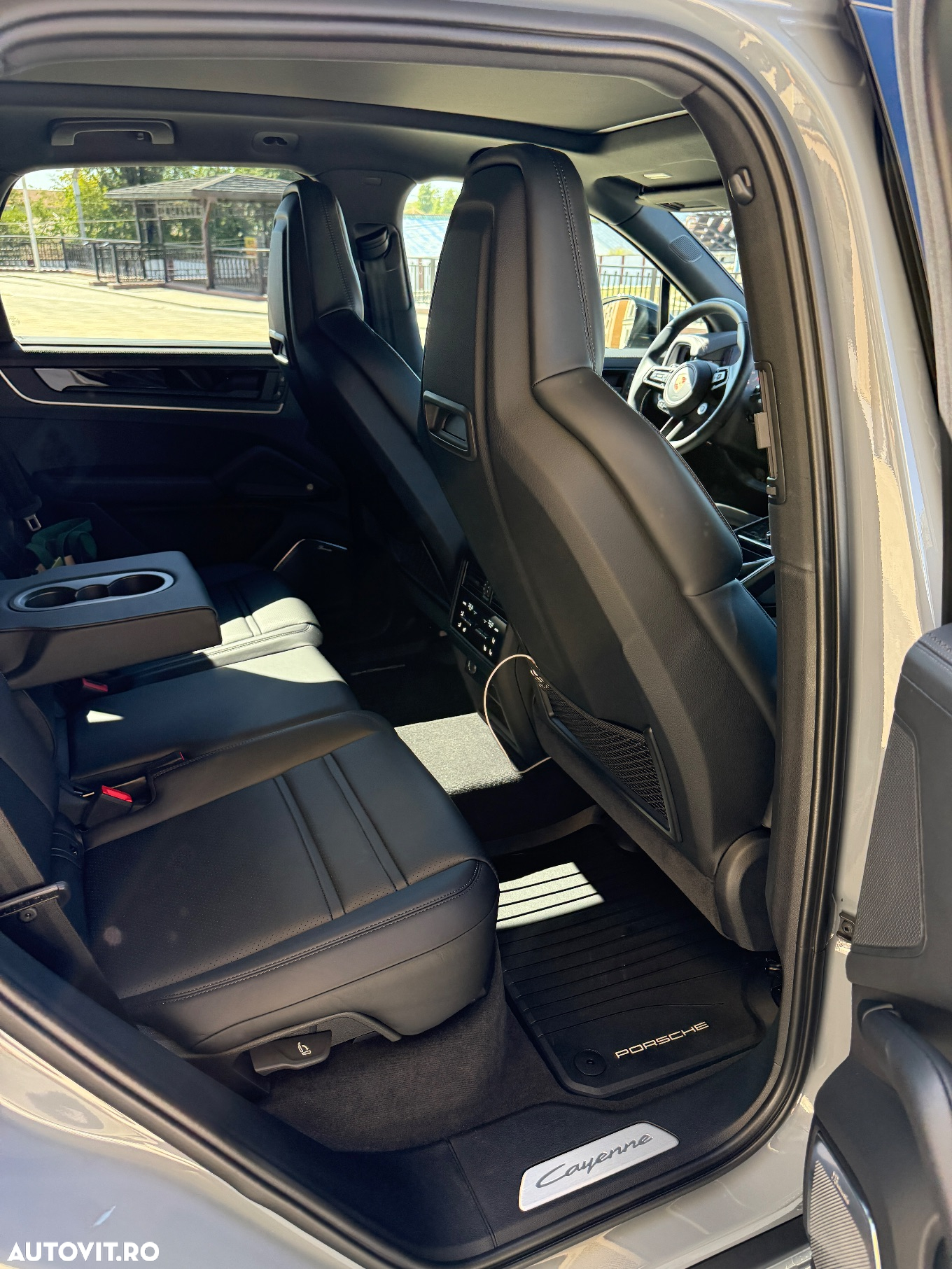Porsche Cayenne S - 14