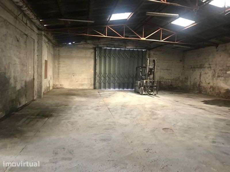 Arrenda-se Armazem 450m2 - Grande imagem: 4/8