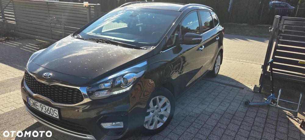 Kia Carens 1.6 GDI L - 17