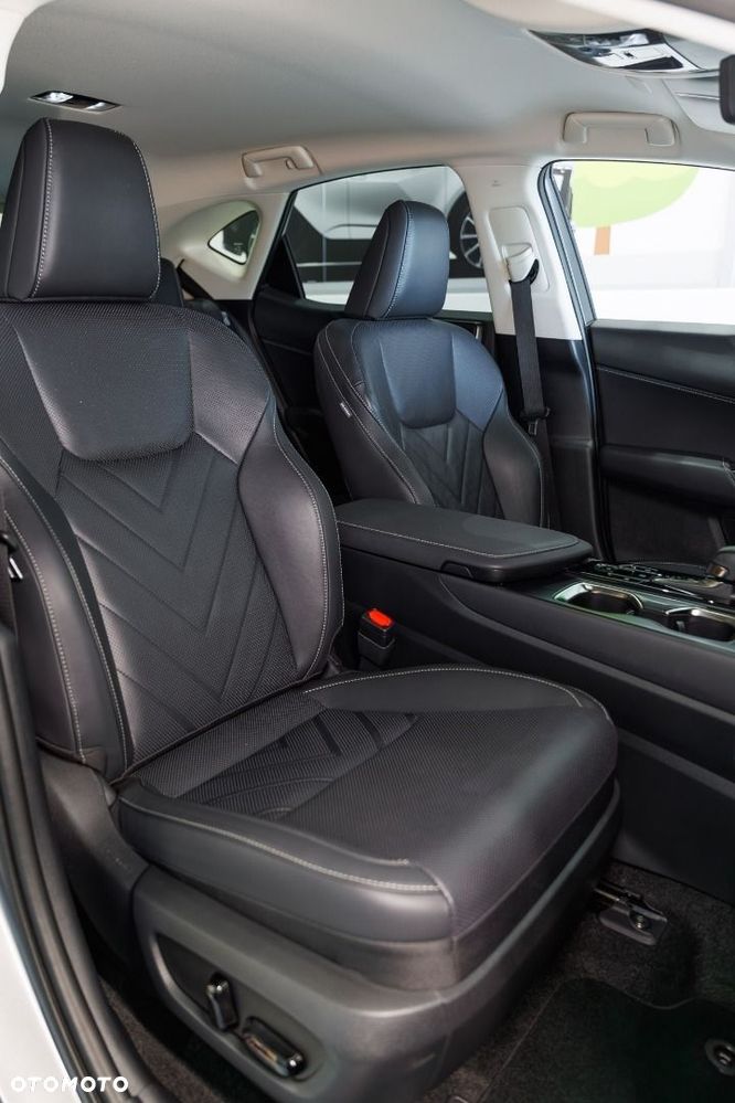 Lexus NX 350h Omotenashi AWD - 11