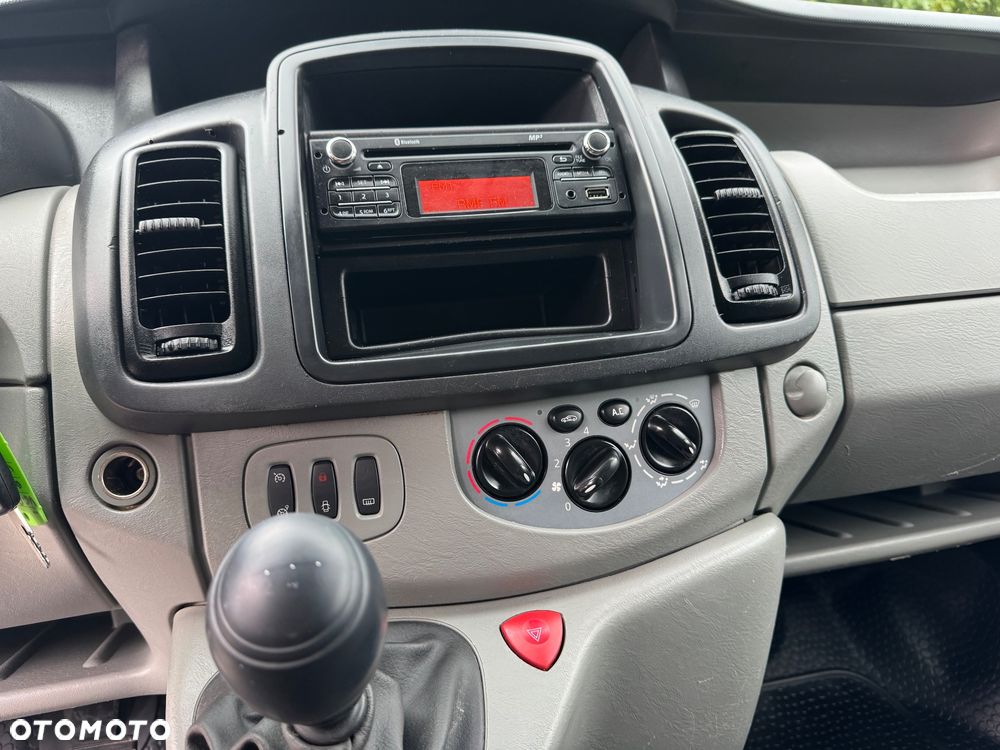 Opel Vivaro - 7