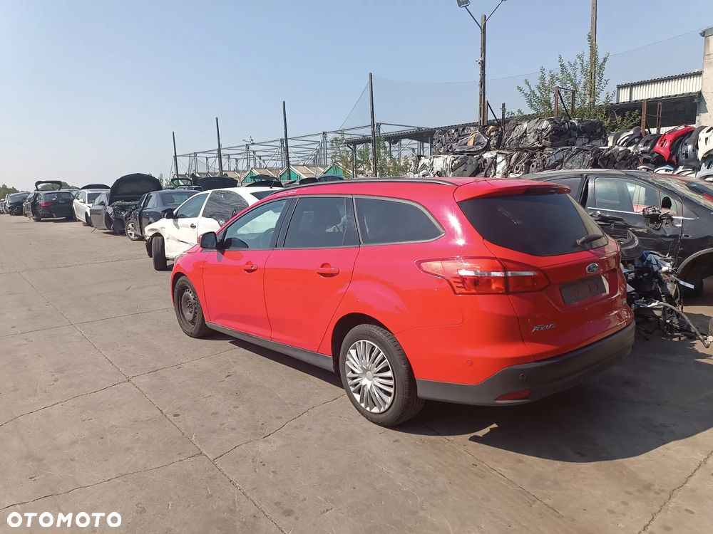 Ford focus MK3 lift kombi z silnikiem 1.0 ecoboost i skrzynia manualna 6 biegów - 2