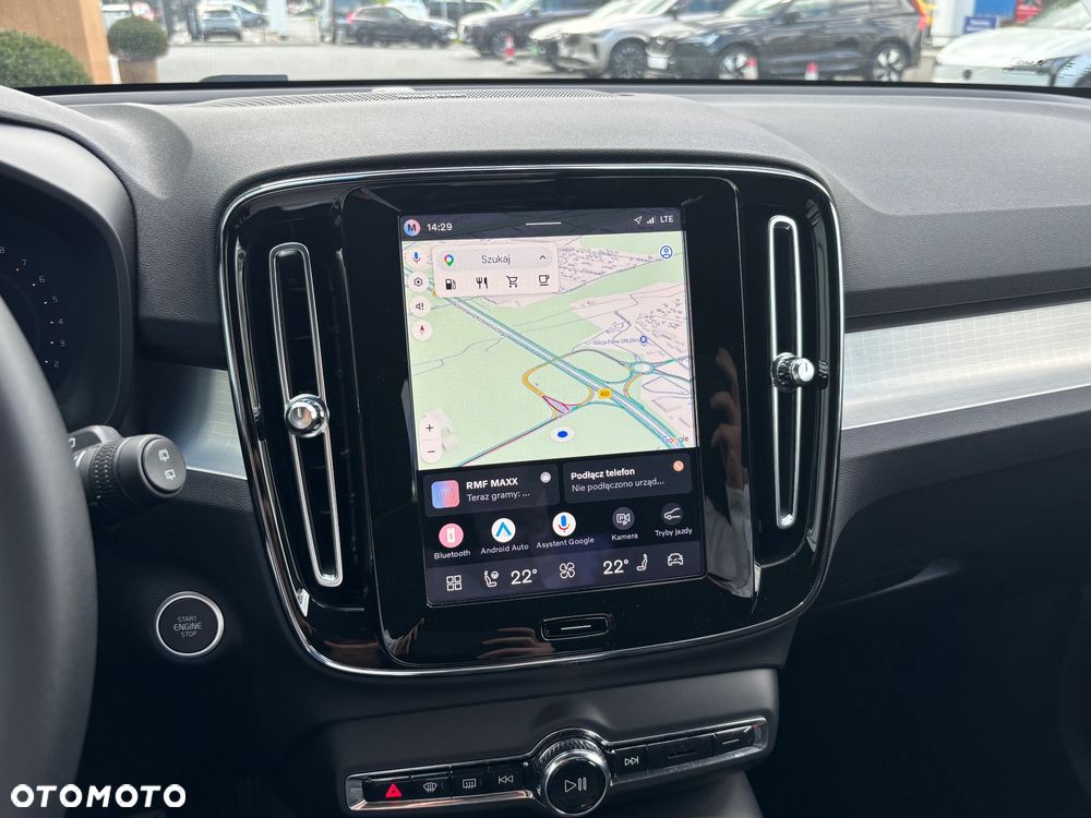 Volvo XC 40 B3 Plus Dark - 12