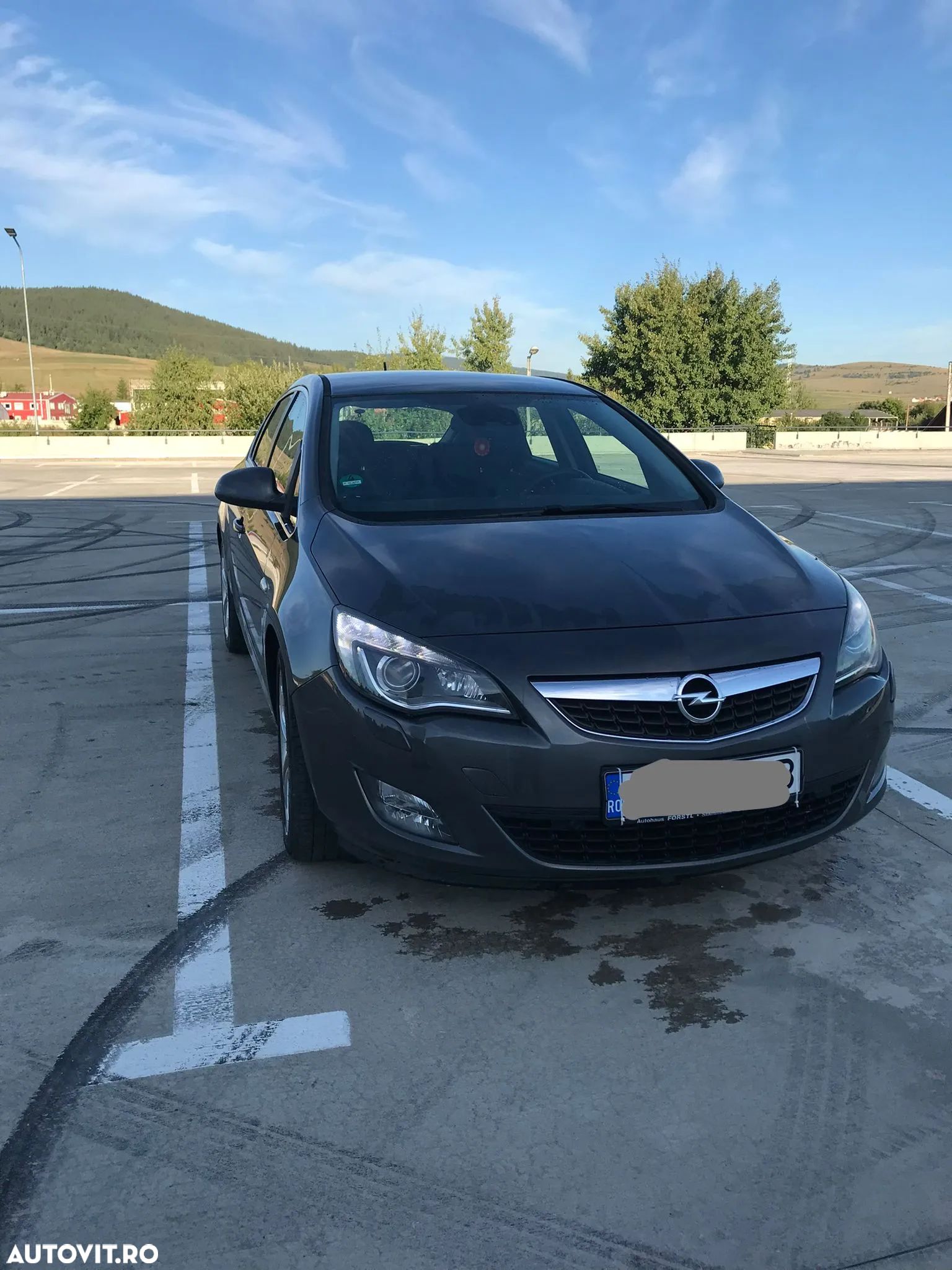 Opel Astra 1.6 Turbo Sport - 1