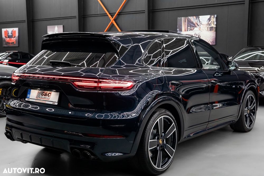 Porsche Cayenne Turbo - 29