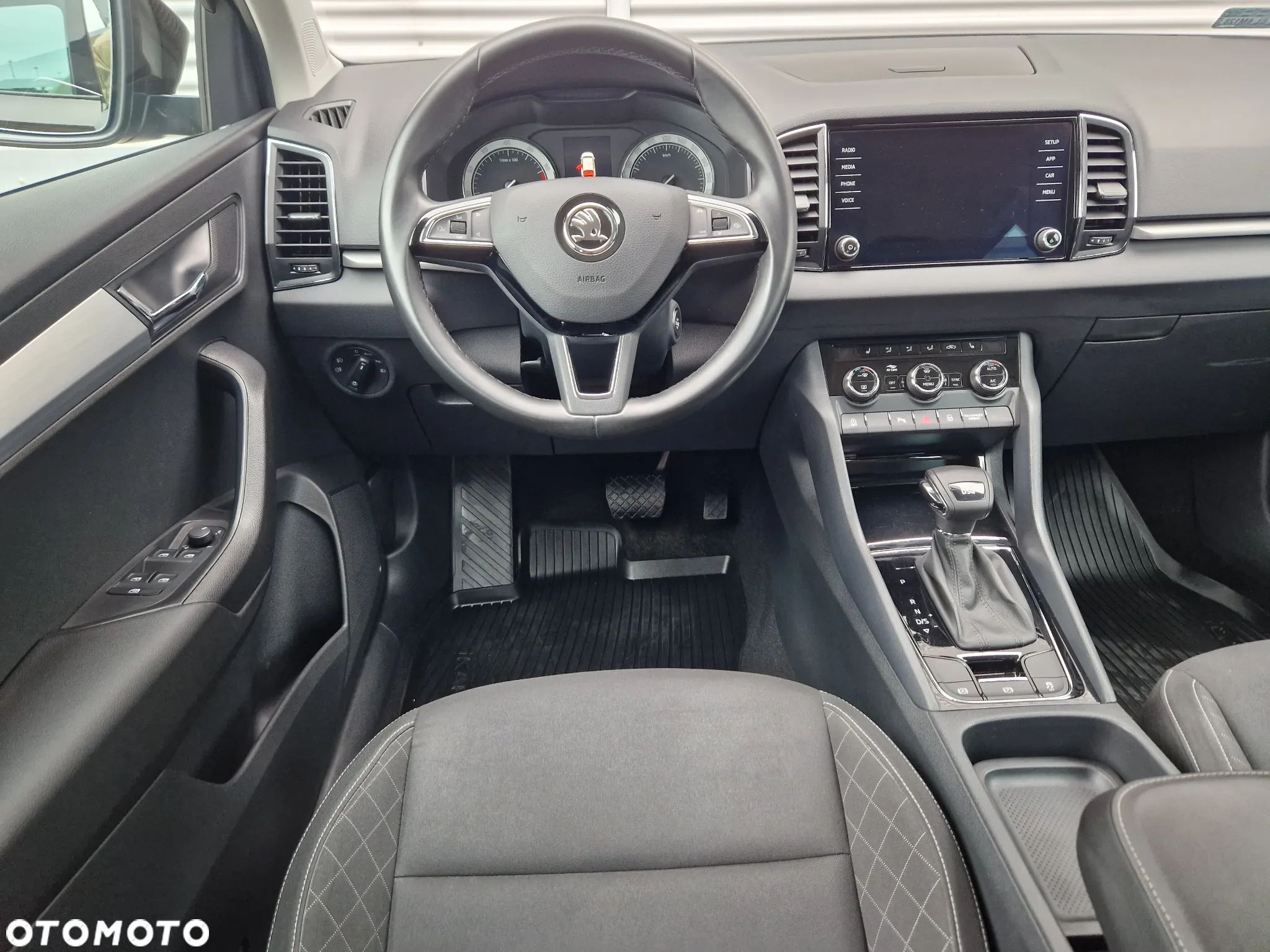 Skoda Karoq 1.5 TSI ACT 4x2 Ambition DSG - 8