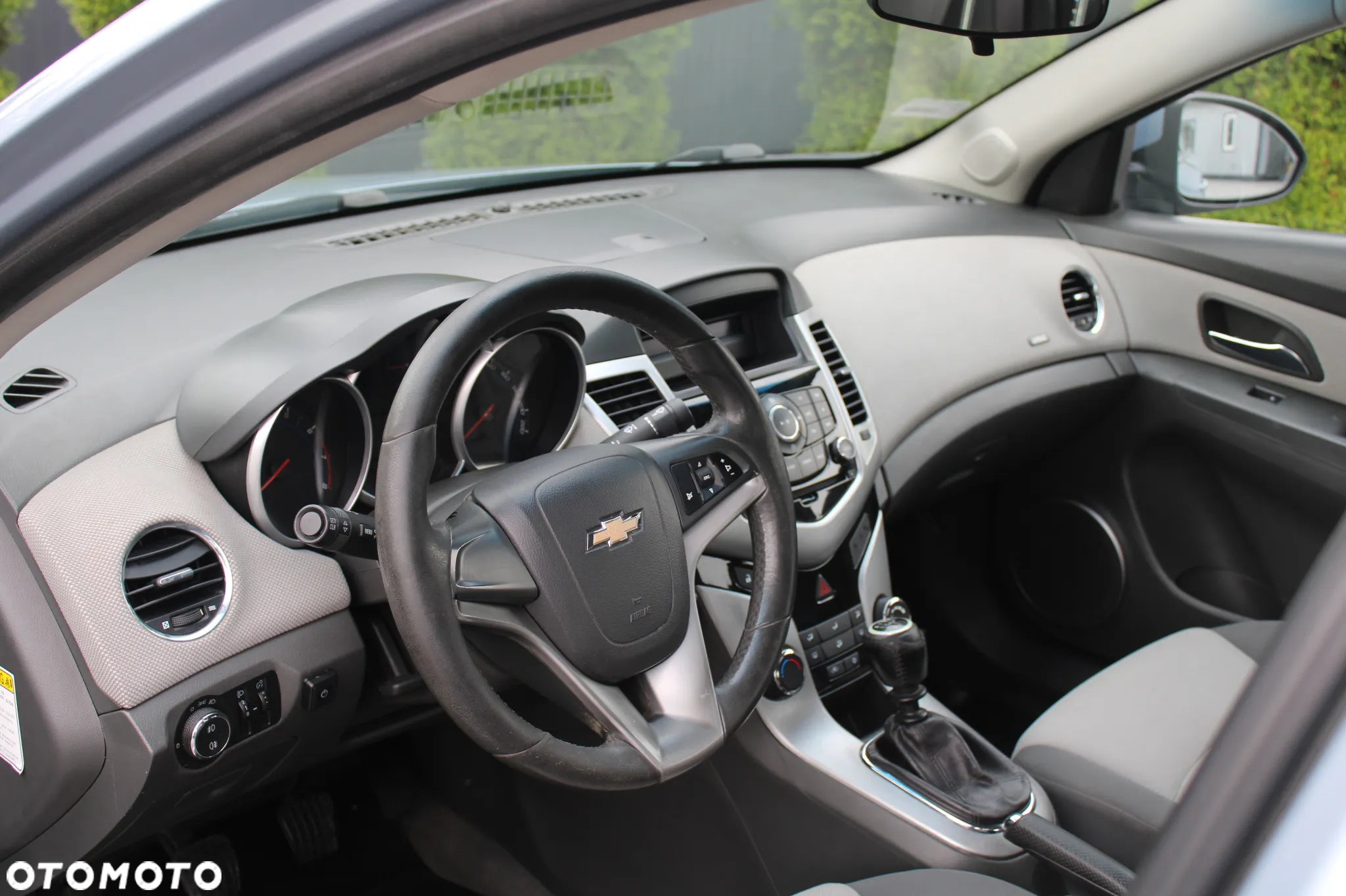 Chevrolet Cruze 1.6 LS - 22
