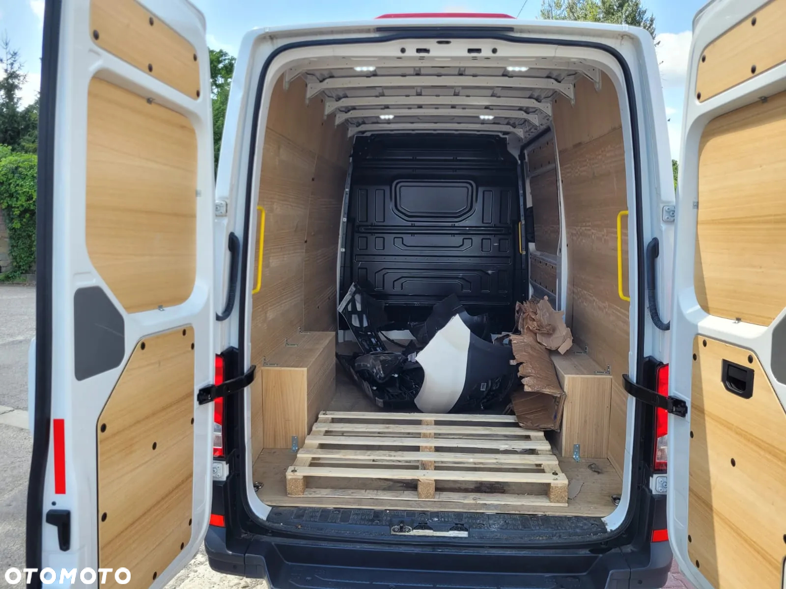 Volkswagen CRAFTER LIFT*NOWY MODEL*2.0 140 KM*Euro 6*L3H2*PDC*FV23% - 23
