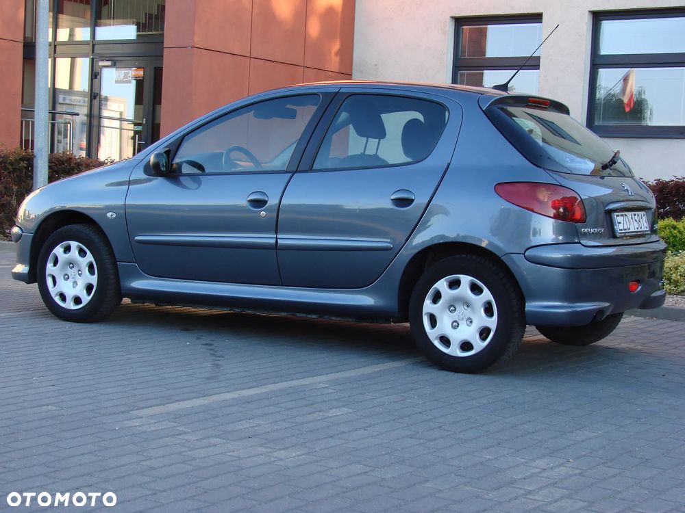Peugeot 206 - 3