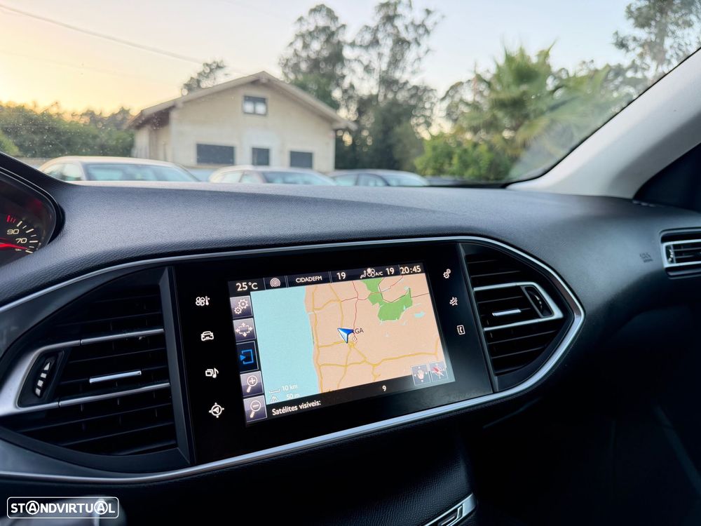 Peugeot 308 1.6 e-HDi Allure - 14