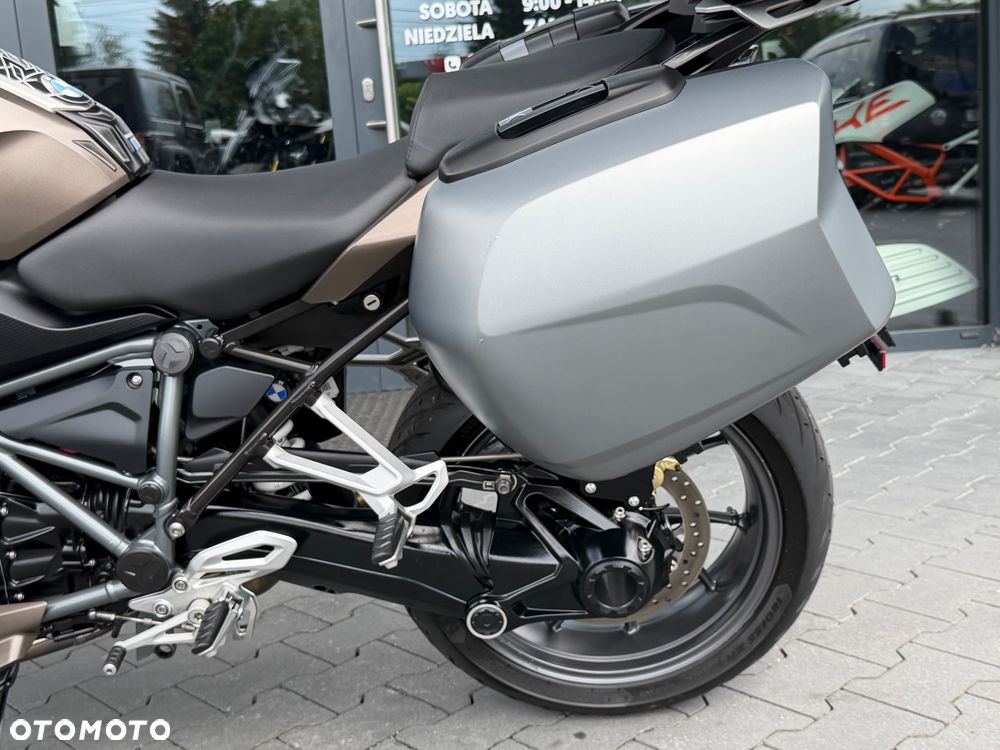 BMW RS - 32