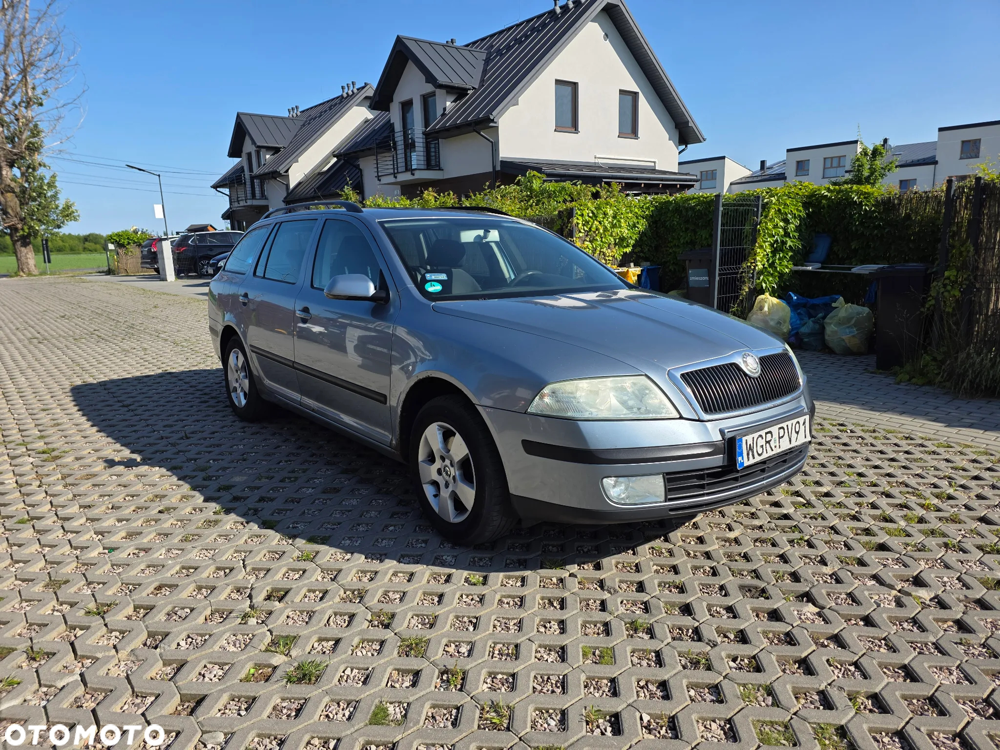 Skoda Octavia 1.6 Ambiente - 2