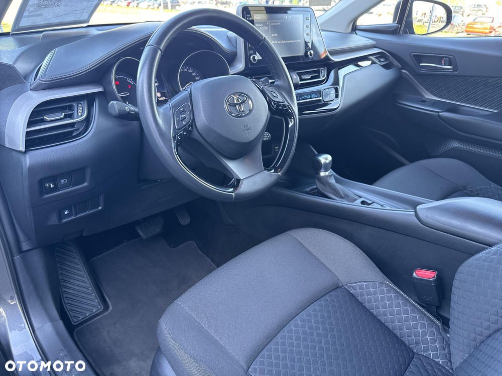 Toyota C-HR - 9