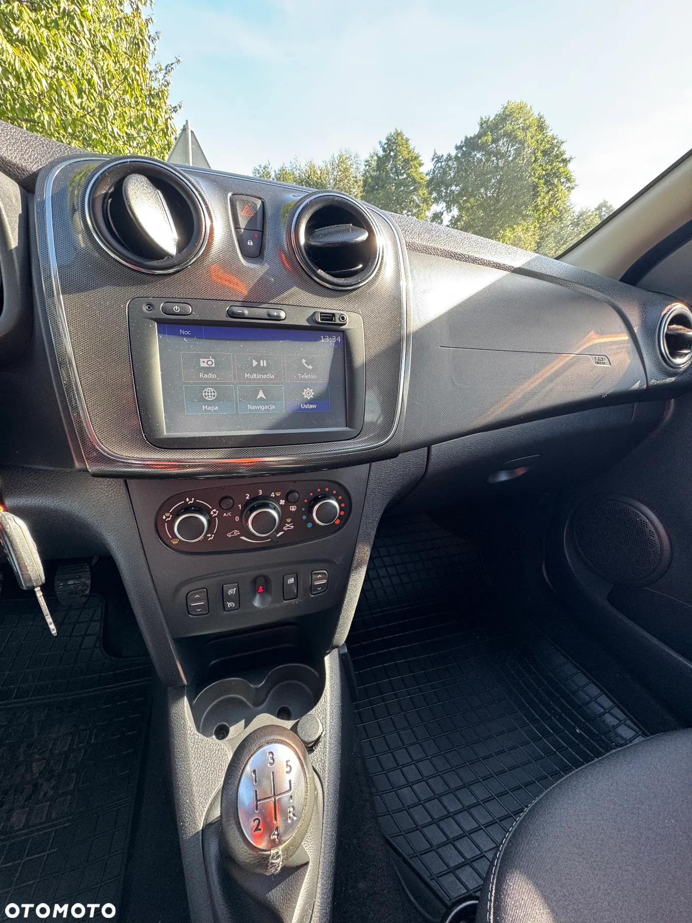 Dacia Sandero 0.9 TCe Laureate - 14