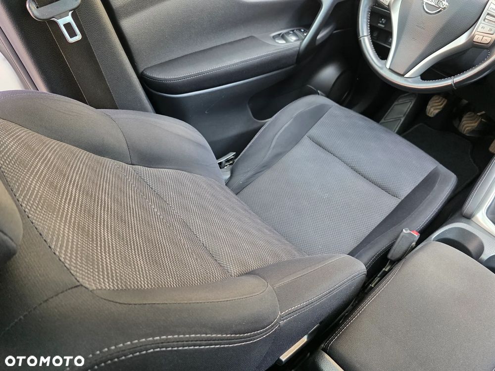 Nissan Qashqai 1.2 DIG-T N-Connecta - 22