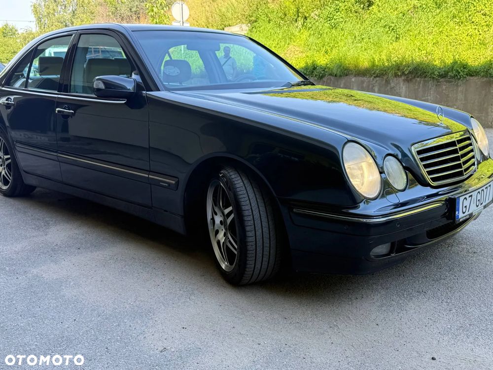 Mercedes-Benz Klasa E - 6