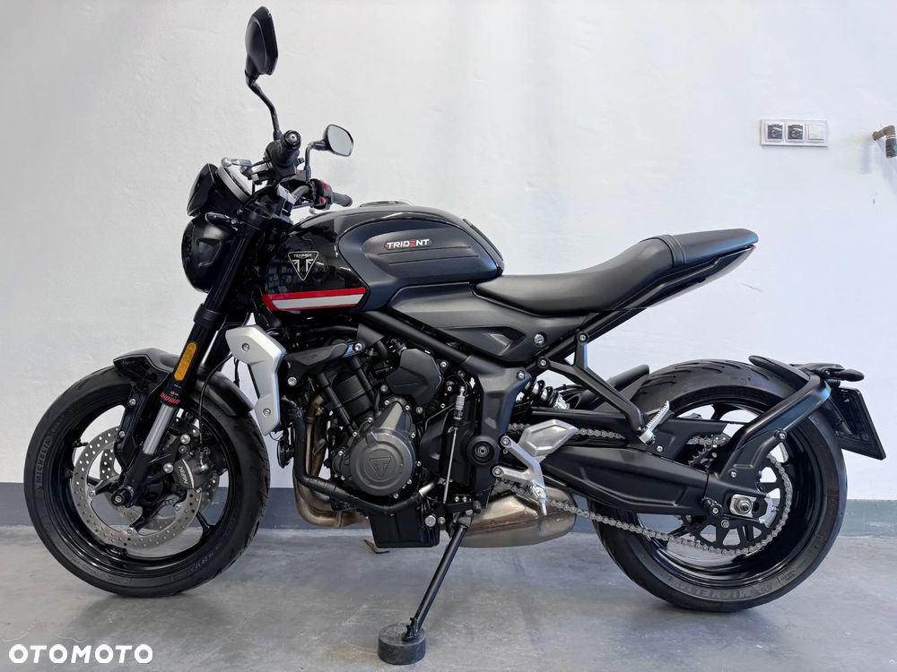 Triumph Trident - 5