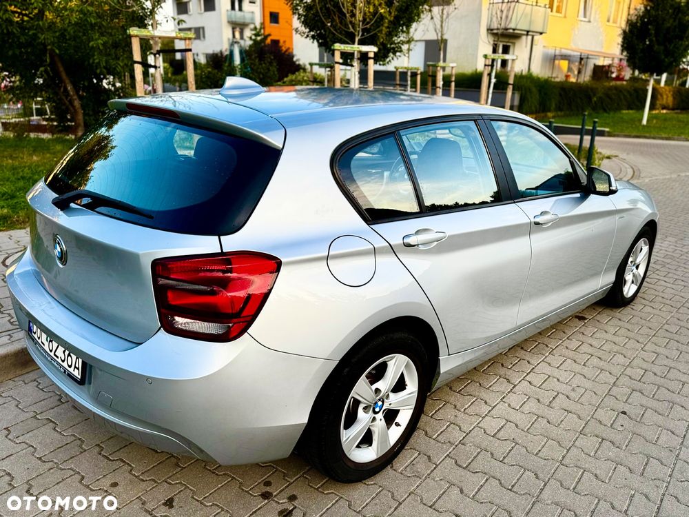 BMW Seria 1 114i - 9