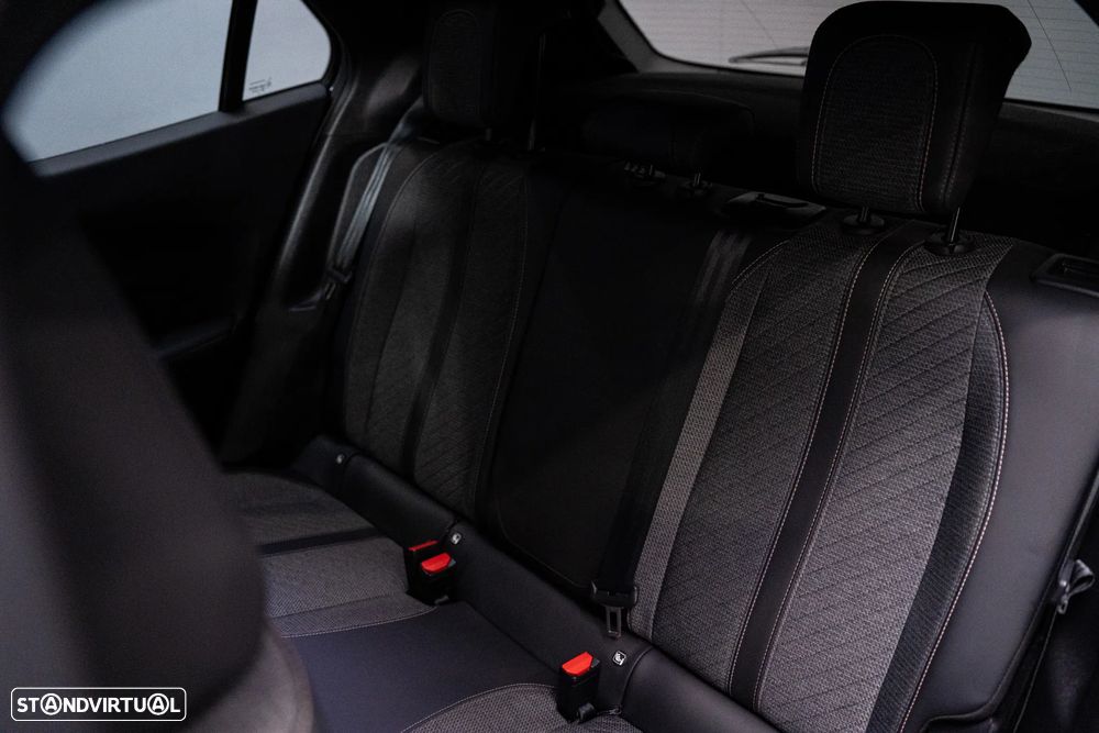 Peugeot 2008 PureTech 100 Allure - 19